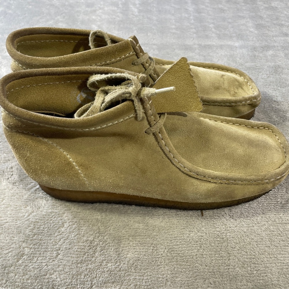 Clarks Wallabee Moccasin Boots Shoes Mens 9 Sand Suede Crepe Sole